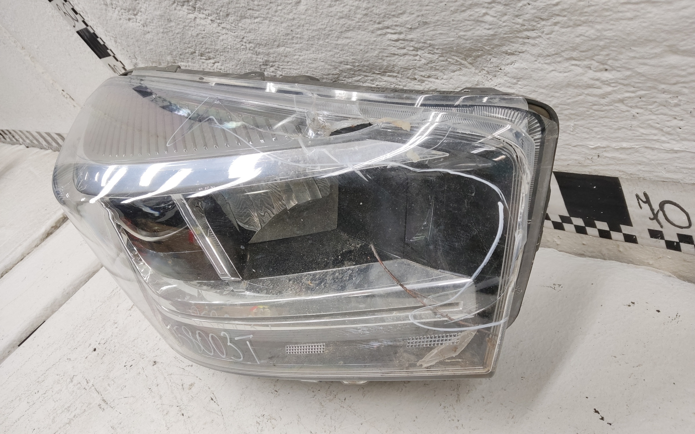 Фара передняя правая Chery Tiggo 4 Pro LED