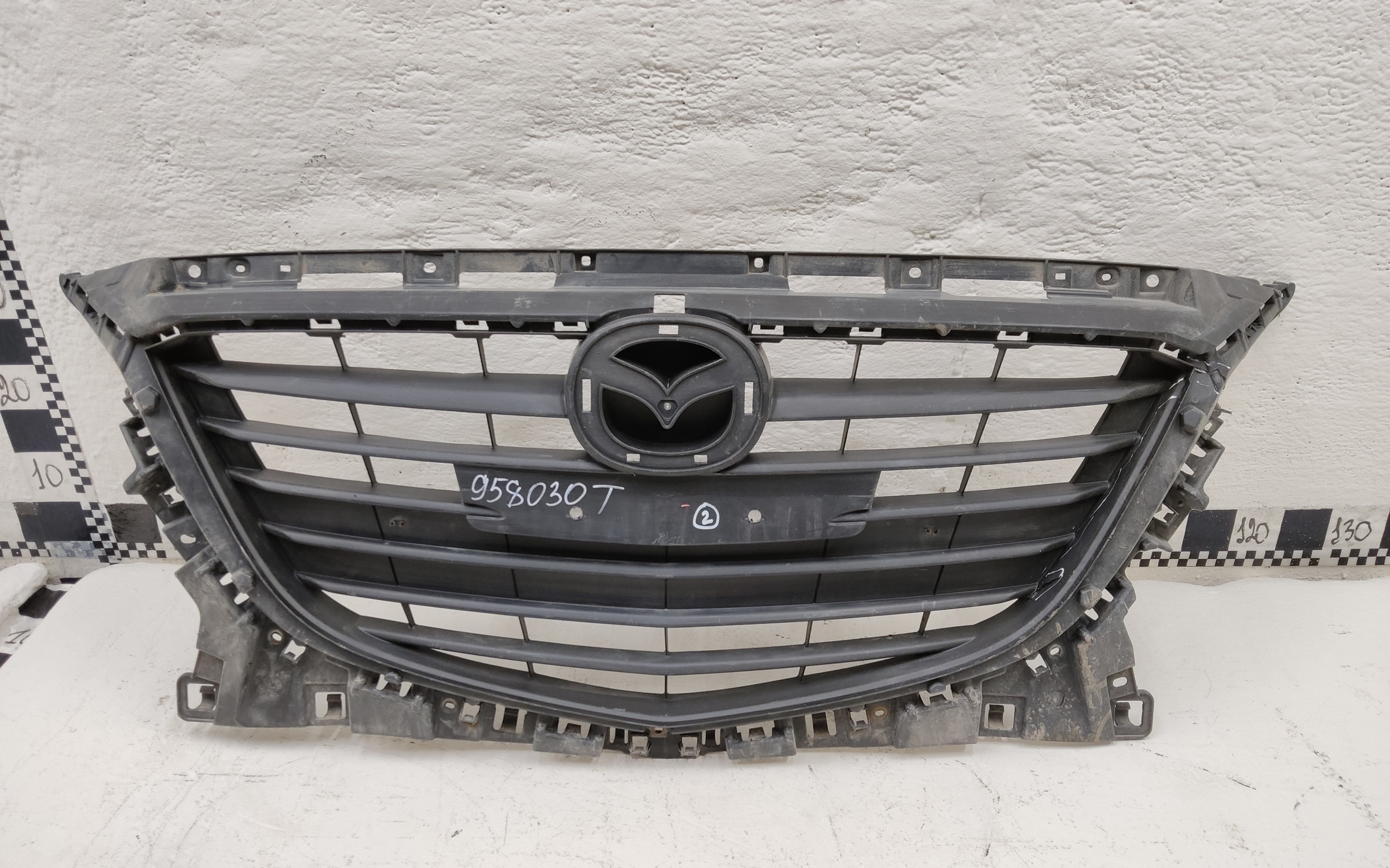Решетка радиатора Mazda 3 BM