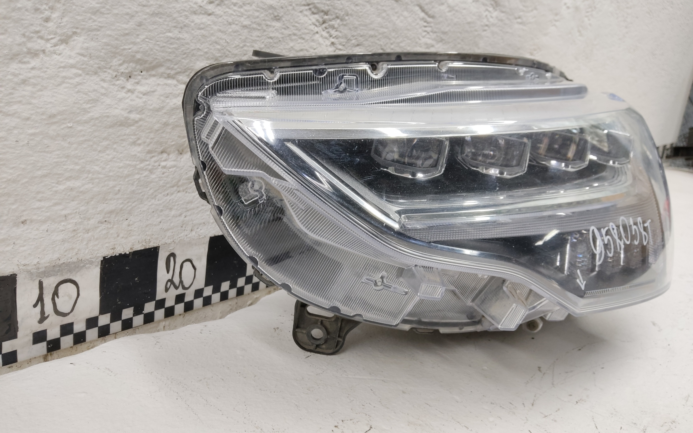 Фара передняя левая Haval Jolion LED