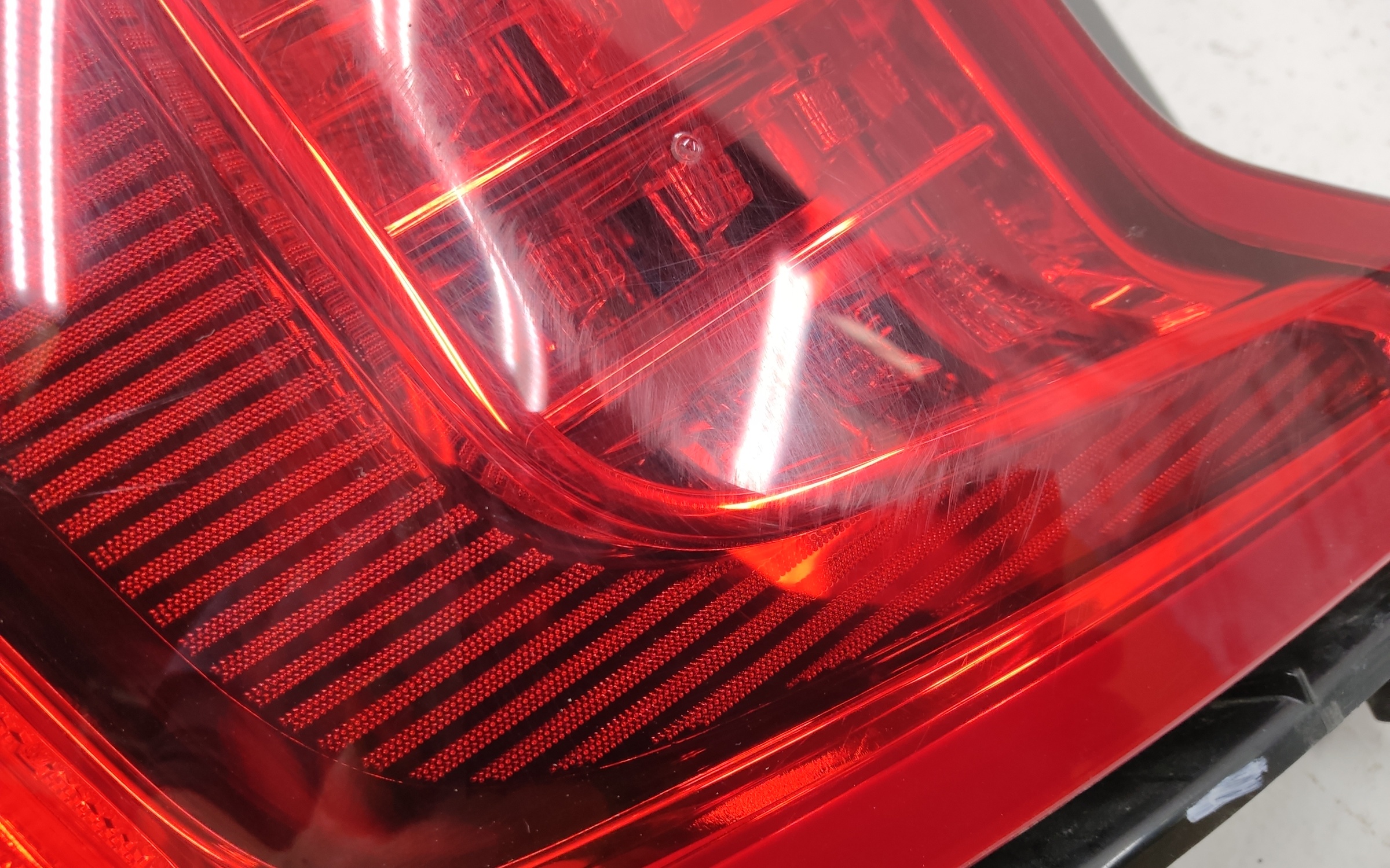 Фонарь задний левый наружный Volvo XC90 2 LED