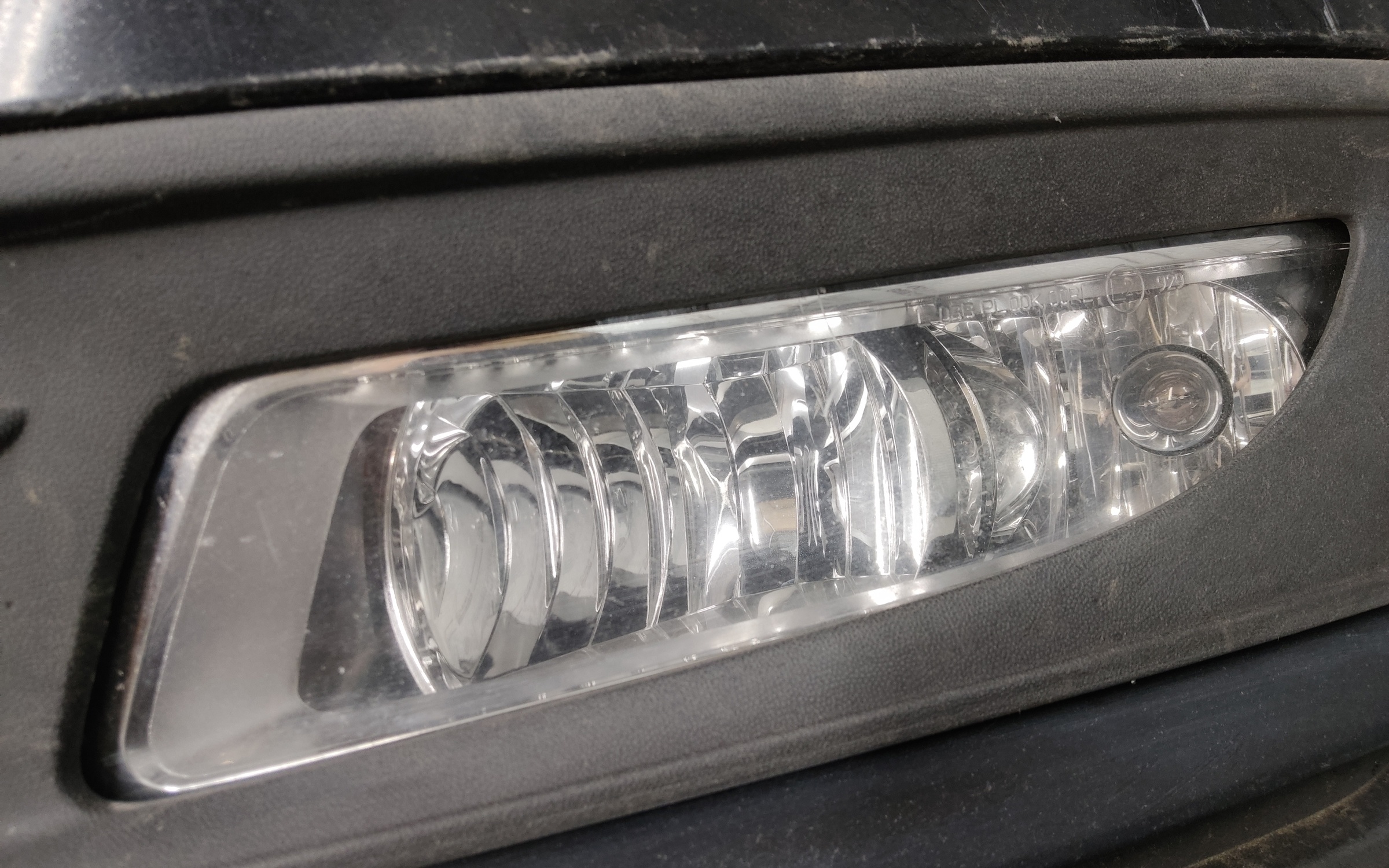 Бампер передний Volkswagen Polo 5 Sedan Restail