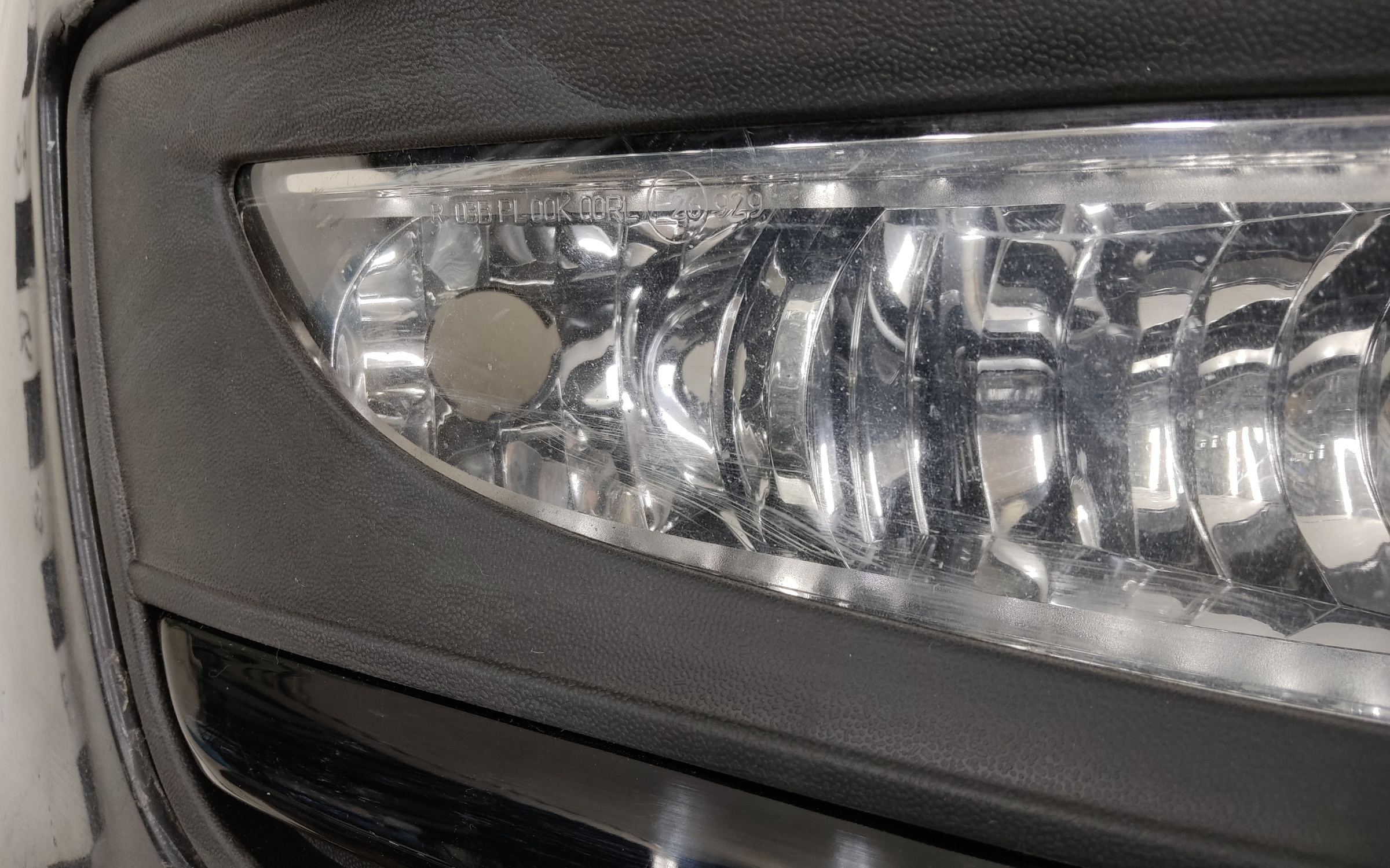 Бампер передний Volkswagen Polo 5 Sedan Restail