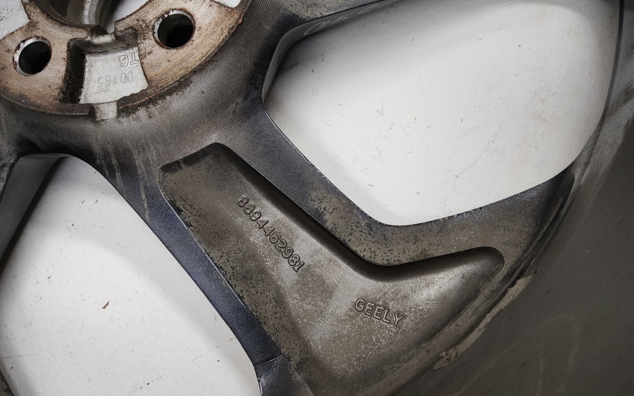 Диск колеса литой Geely Monjaro R19