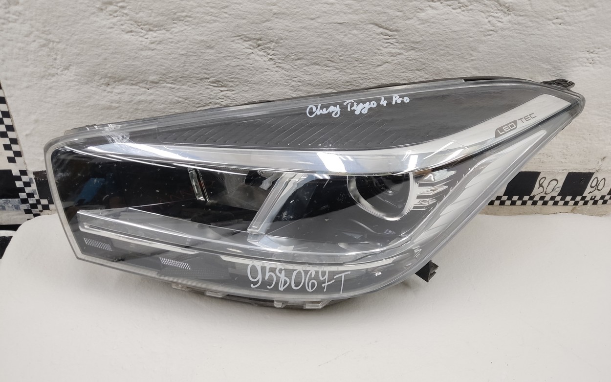 Фара передняя левая Chery Tiggo 4 Pro  LED