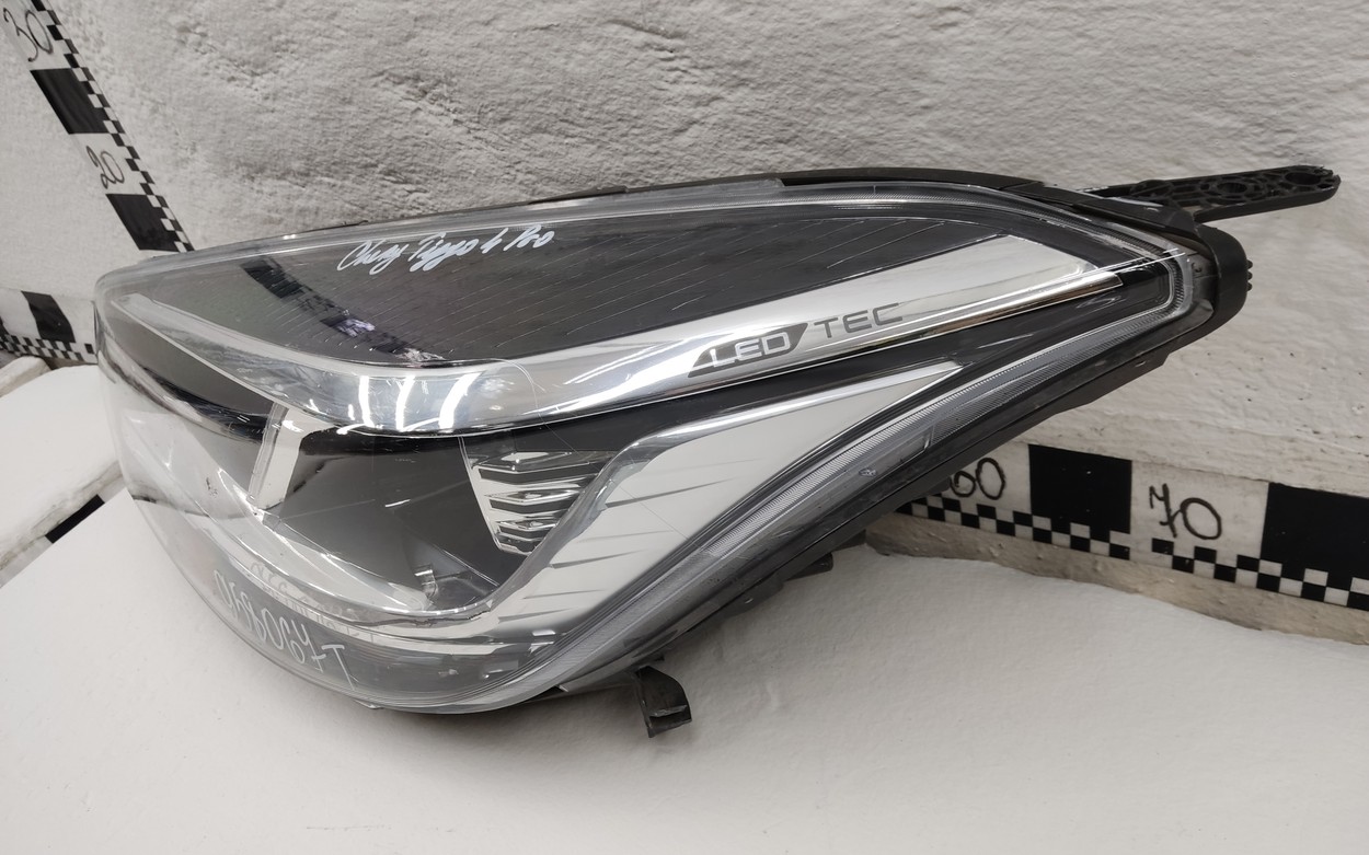 Фара передняя левая Chery Tiggo 4 Pro  LED