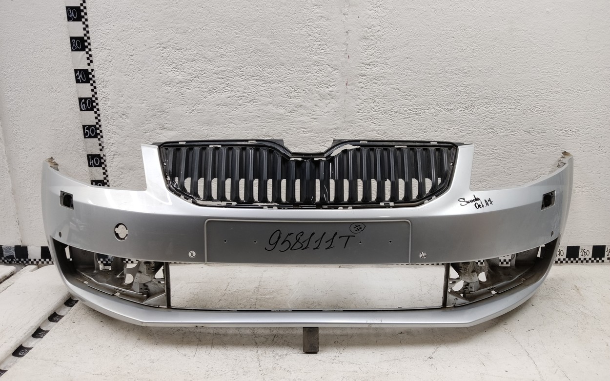 Бампер передний Skoda Octavia A7