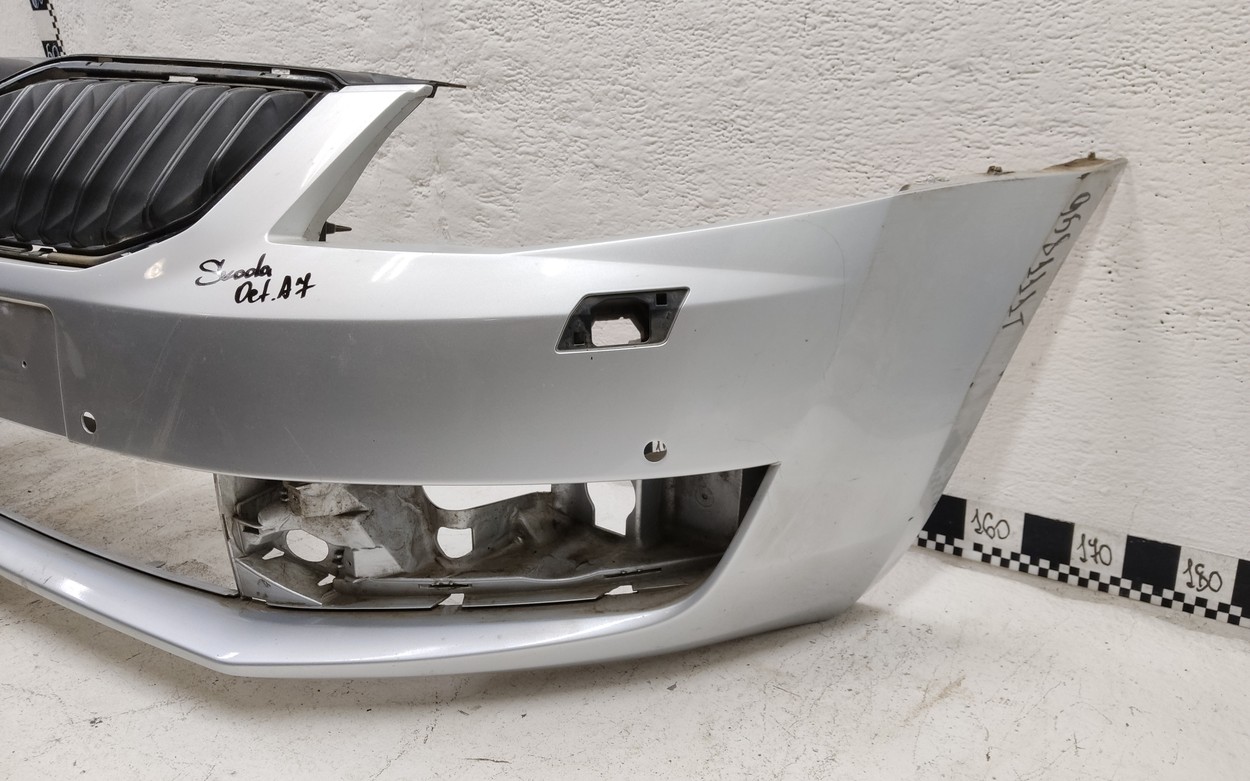 Бампер передний Skoda Octavia A7