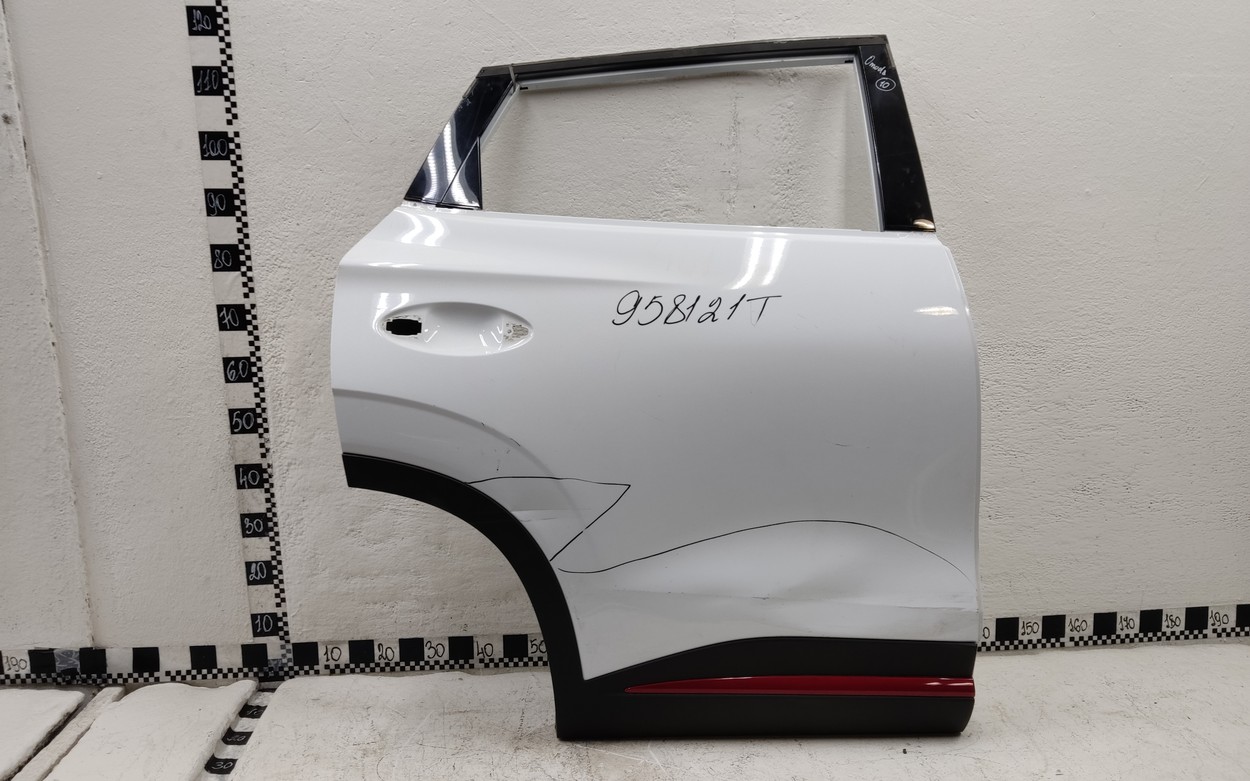 Дверь задняя правая Omoda C5