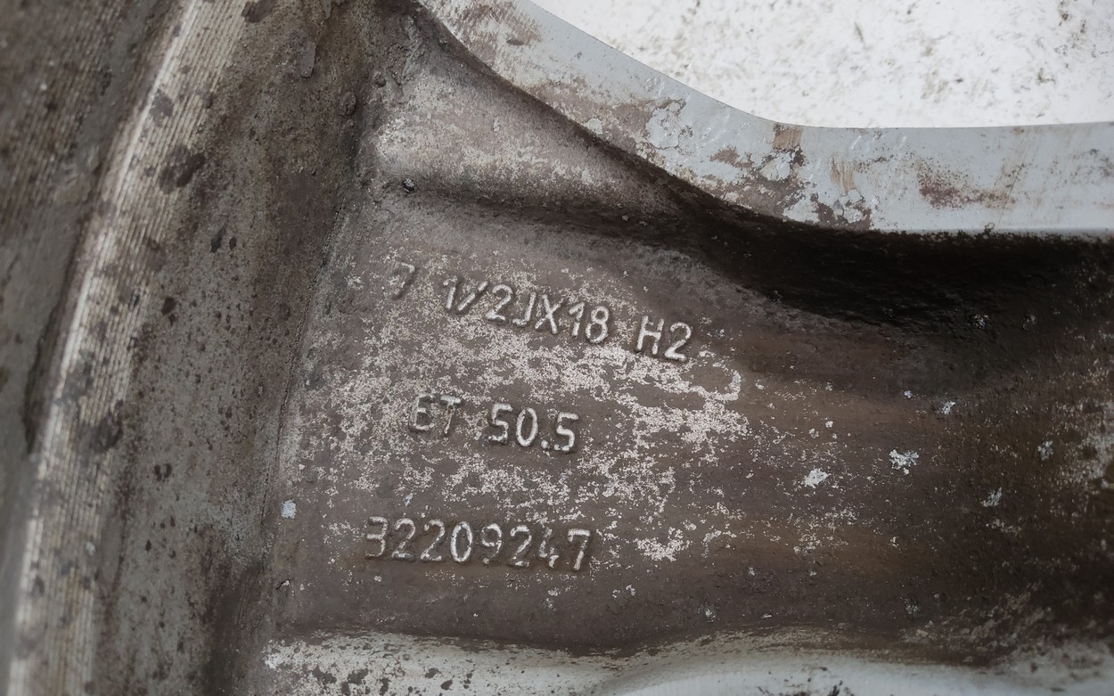 Диск колеса литой Volvo XC40 R18