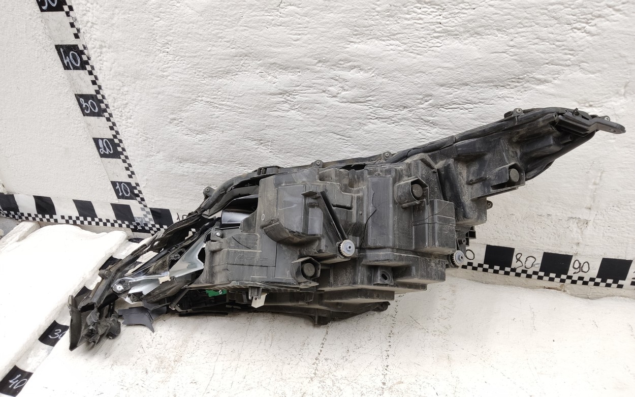 Фара передняя правая Lexus RX 4 Restail LED линза