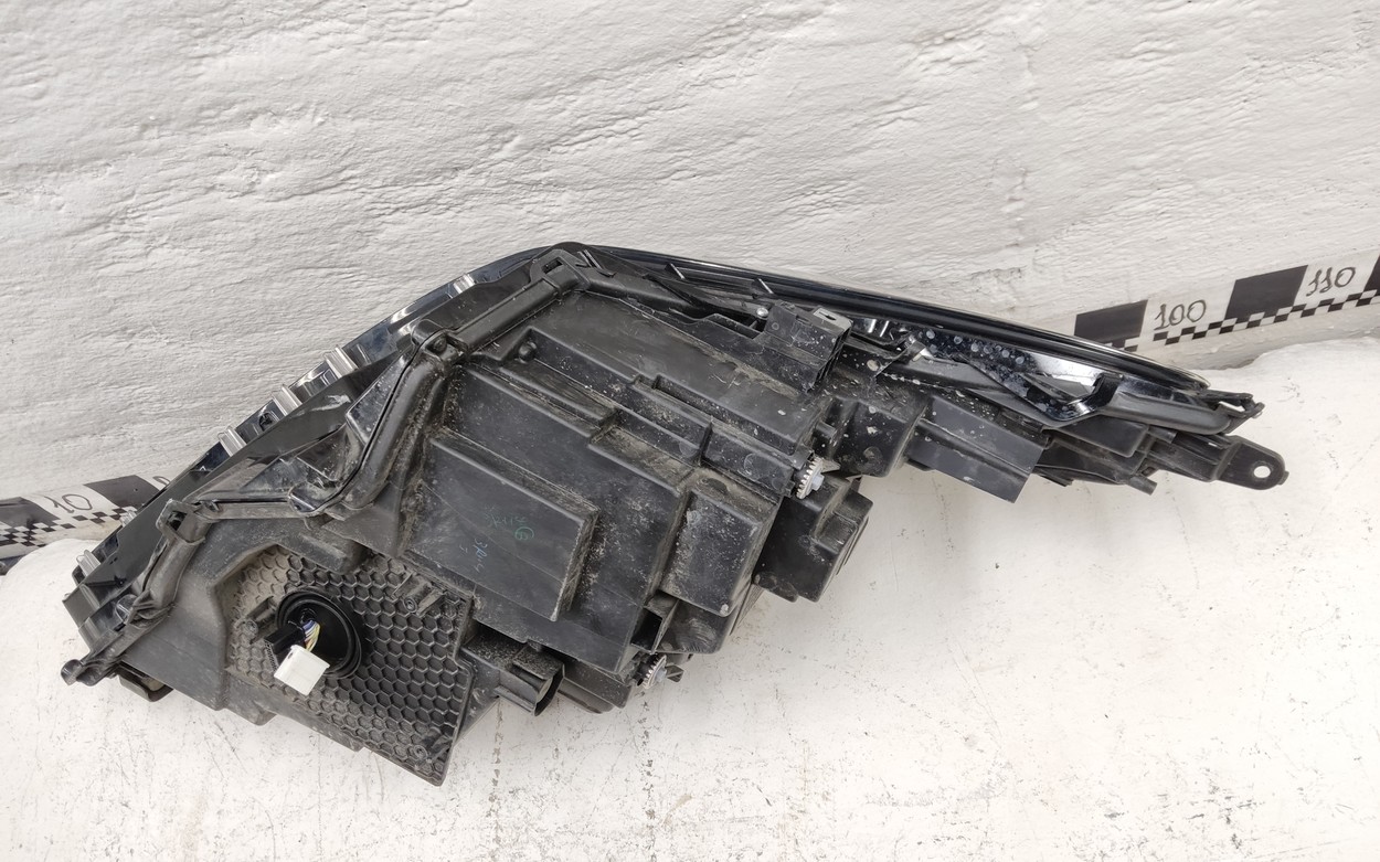 Фара передняя левая Lexus RX 4 Restail LED