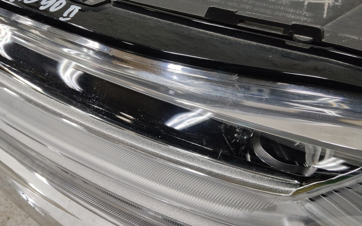 Фара передняя левая Volvo XC90 2 LED ДХО