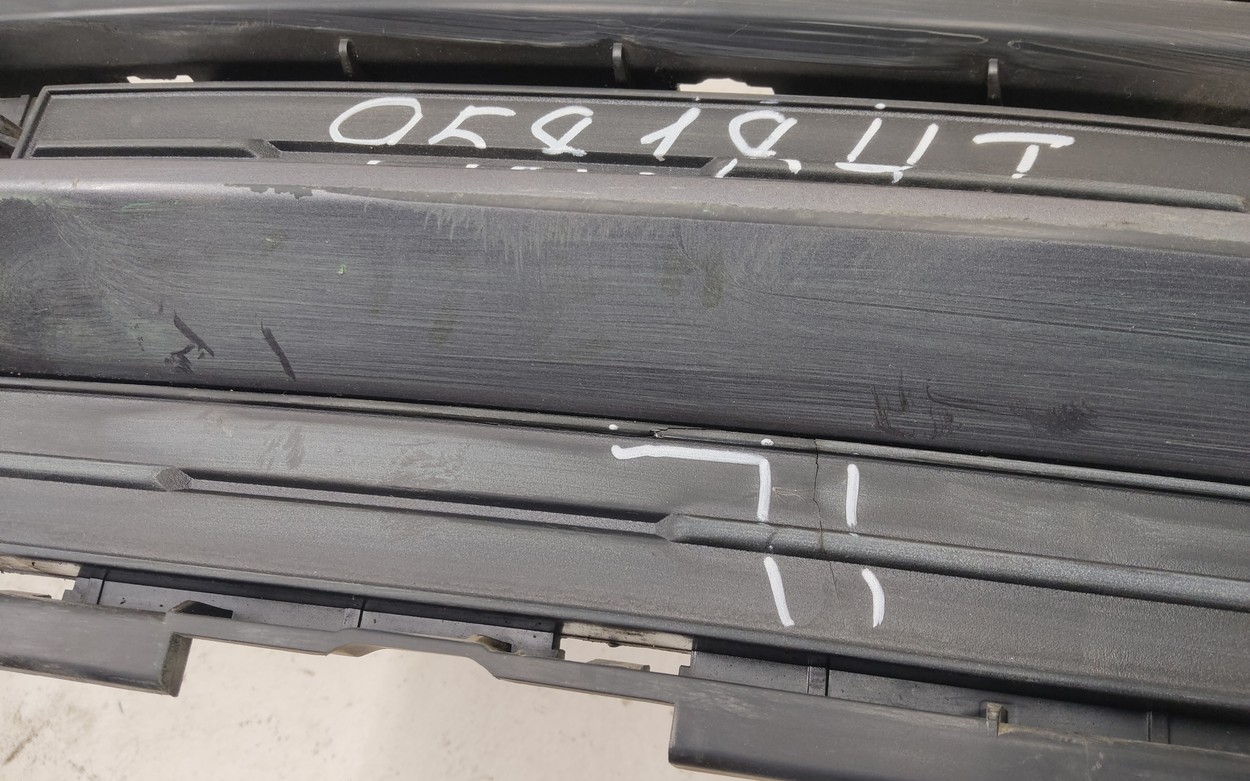 Решётка переднего бампера центральная Exeed TXL Restail