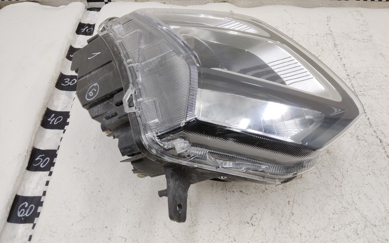Фара передняя правая Omoda C5 LED