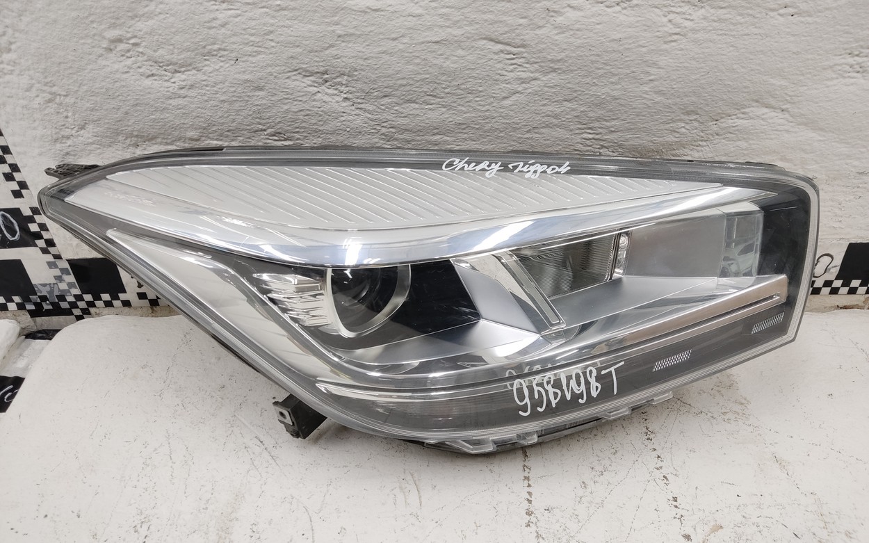 Фара передняя правая Chery Tiggo 4 Restail галоген линза