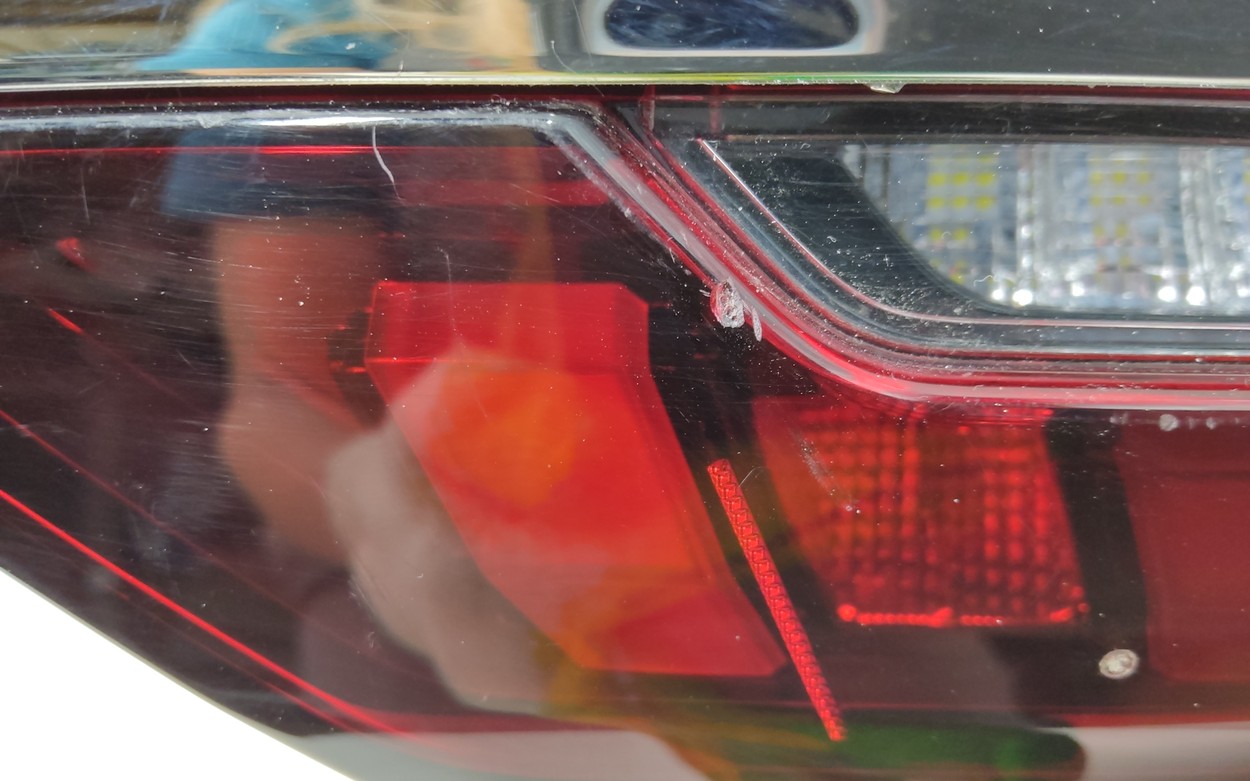 Фонарь крышки багажника Geely Monjaro LED