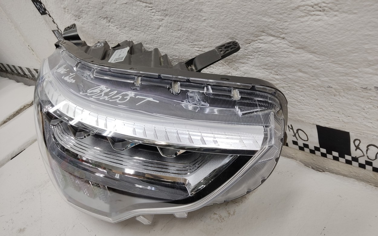 Фара передняя правая Haval Jolion LED