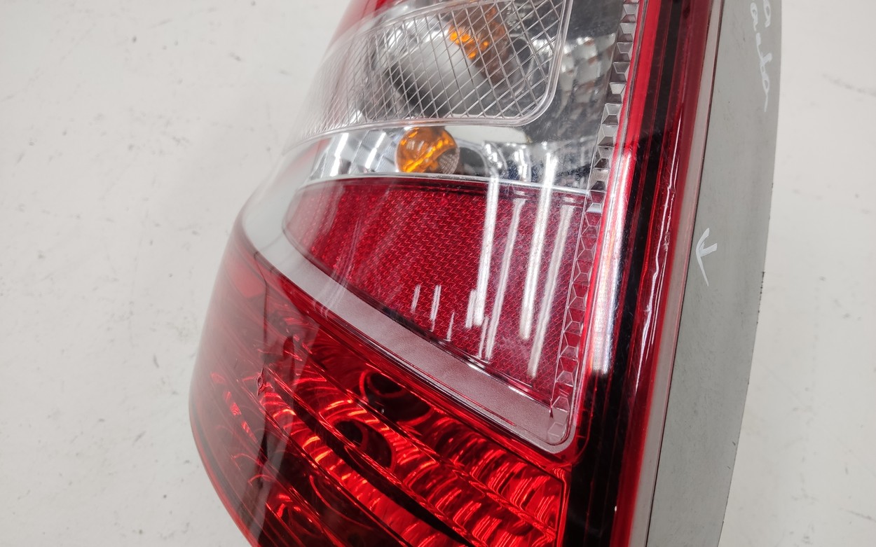 Фонарь задний левый Lada Granta Sedan