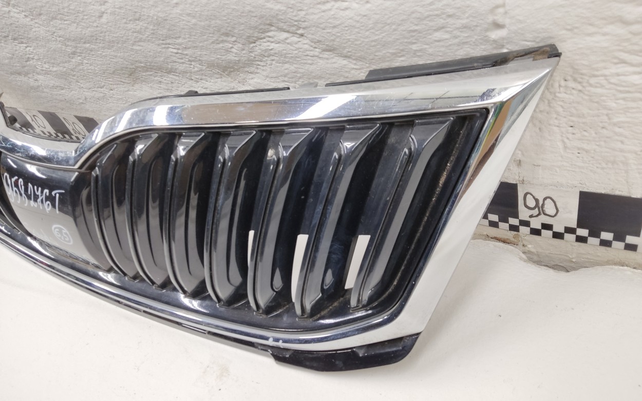 Решетка радиатора Skoda Octavia A7 Restail