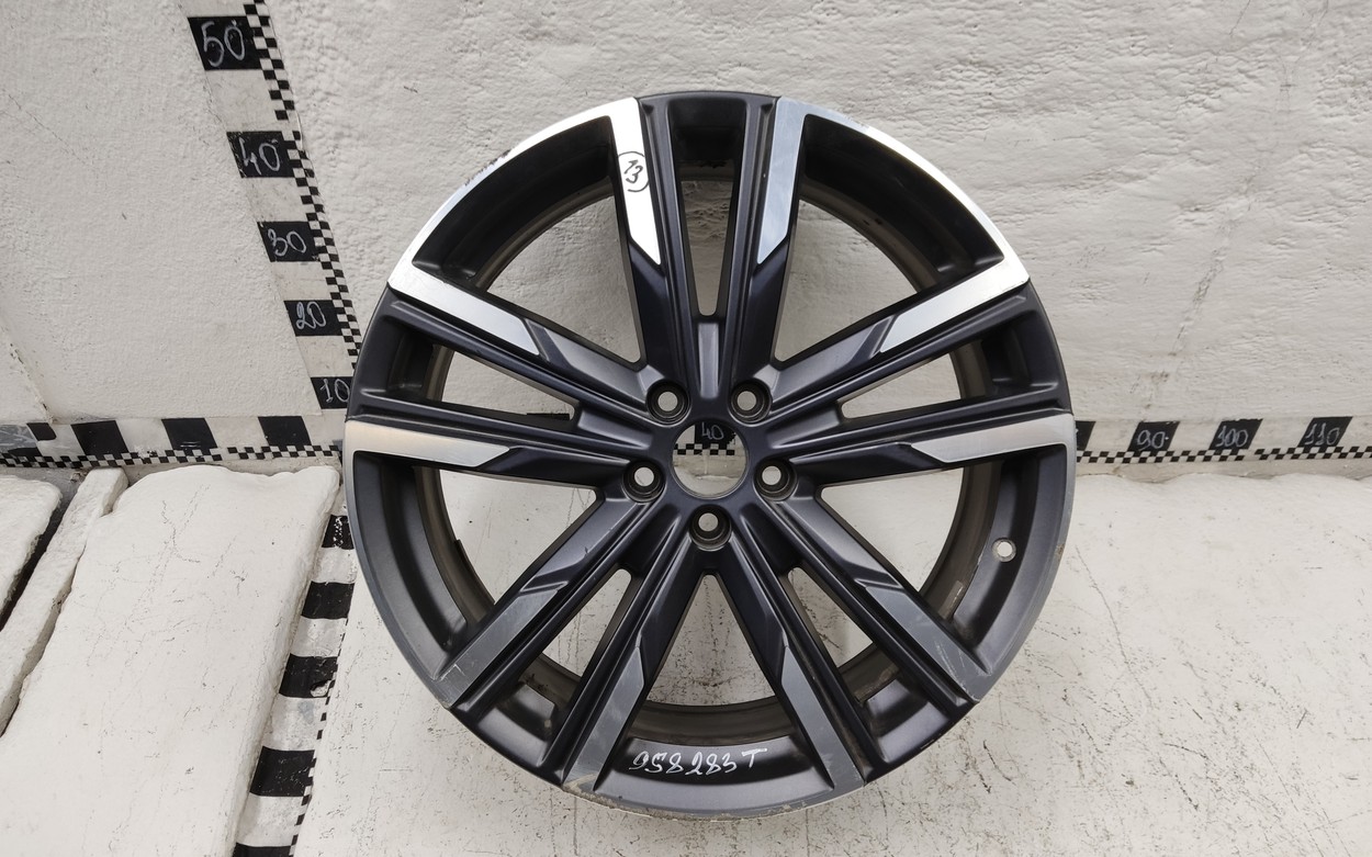 Диск колеса литой Geely Monjaro R20
