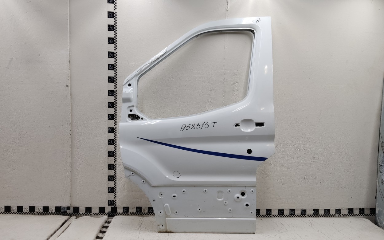 Дверь передняя левая Ford Transit 7 с отверстием под замок