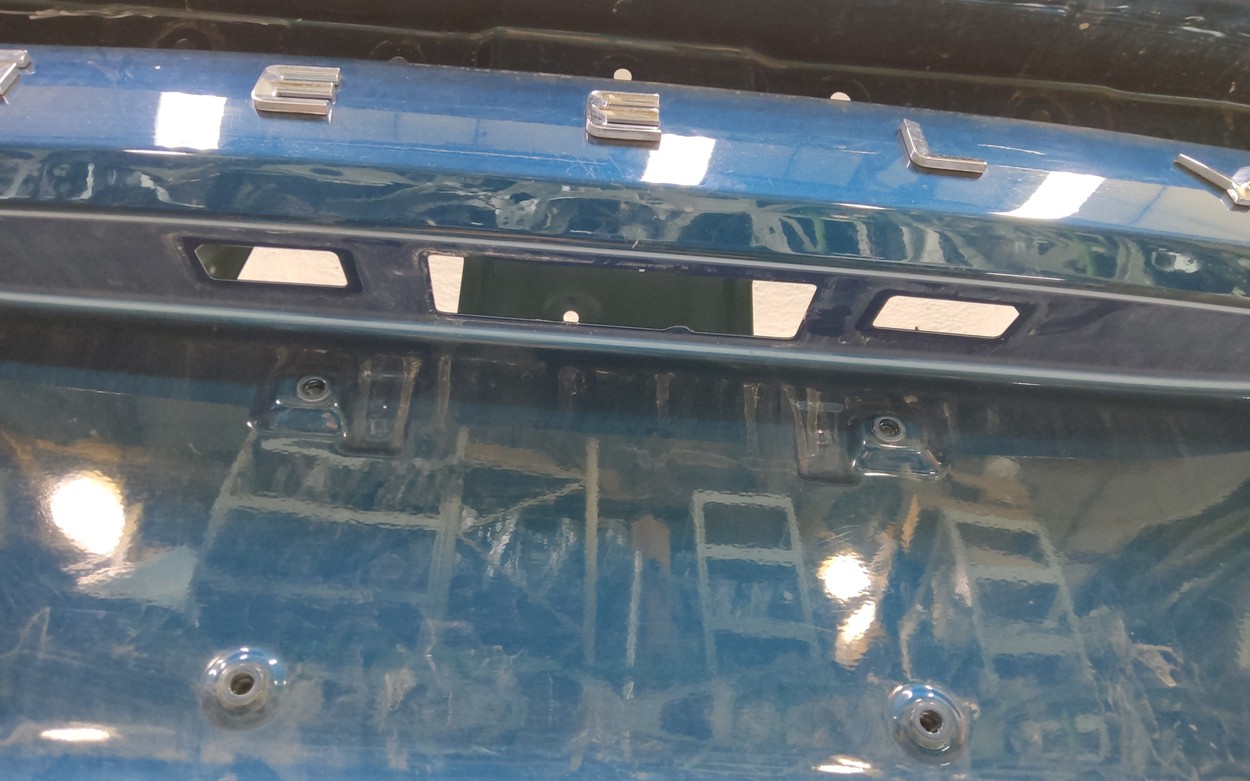 Крышка багажника Geely Monjaro