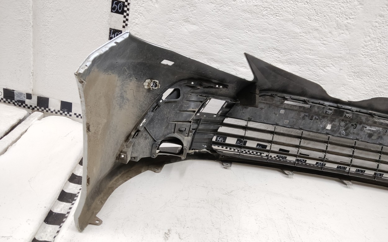 Бампер передний Toyota Camry V70 Restail