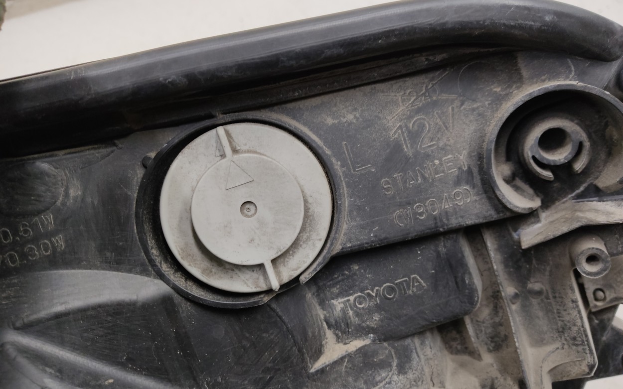 Фара передняя левая Toyota RAV4 CA40 Restail галоген линза ДХО