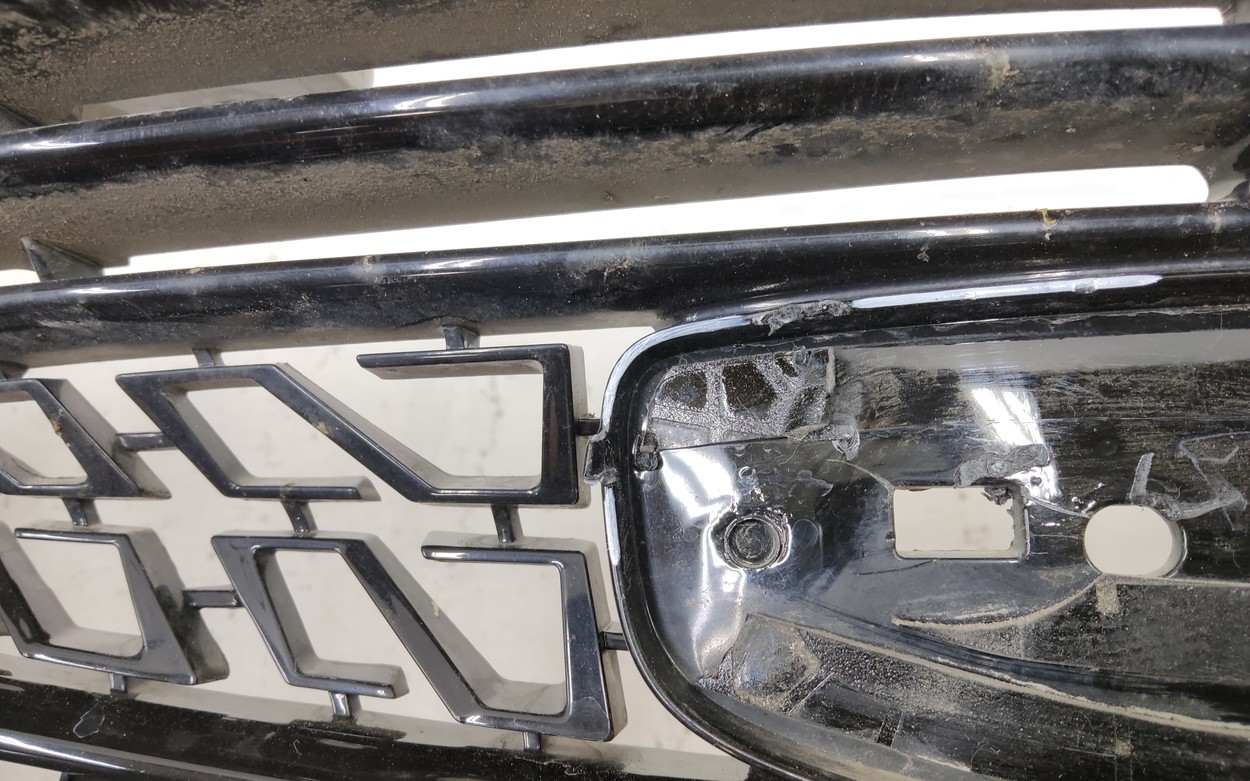 Решетка радиатора Geely Coolray без камеры