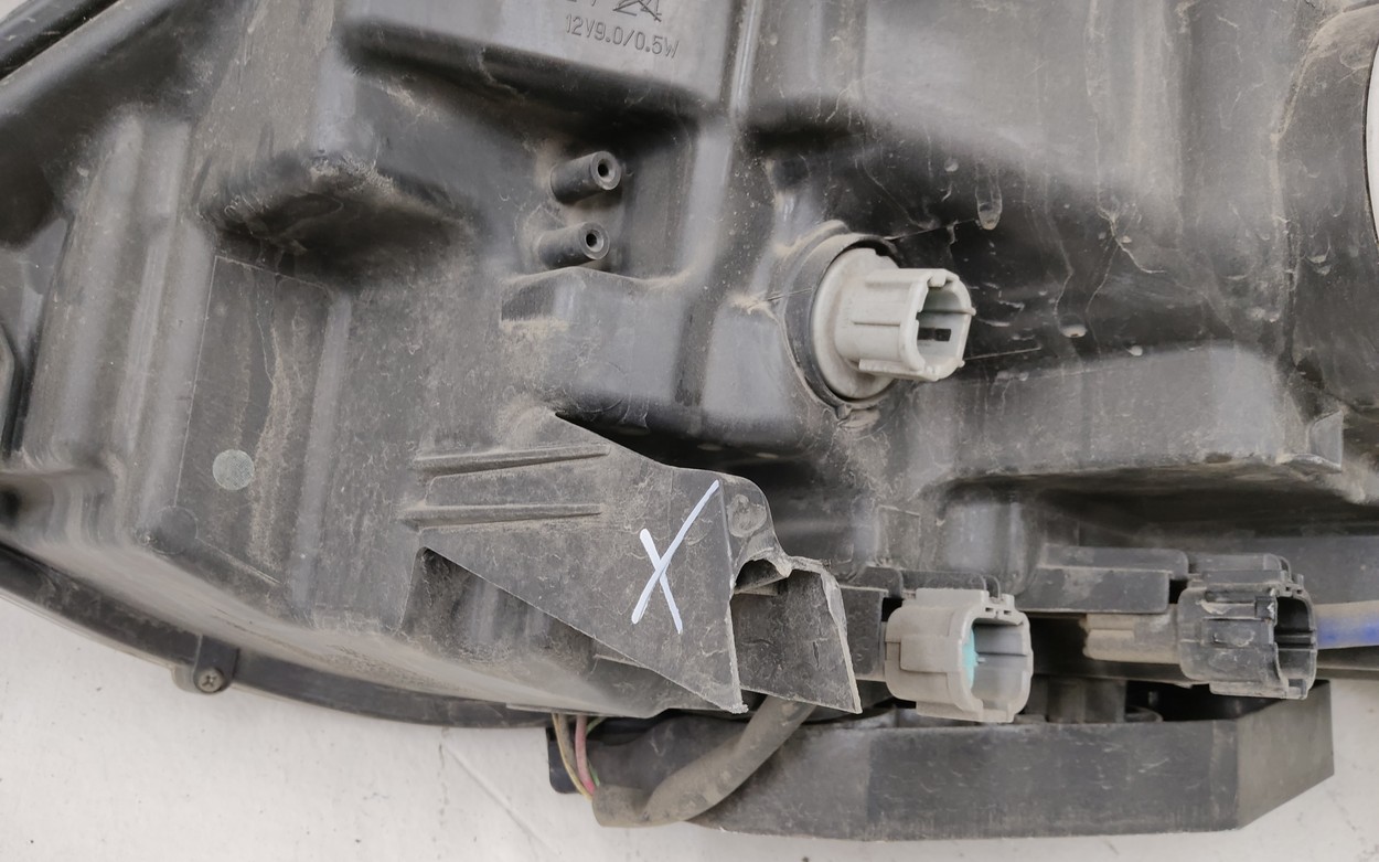 Фара передняя правая Nissan X-Trail T32 Restail галоген