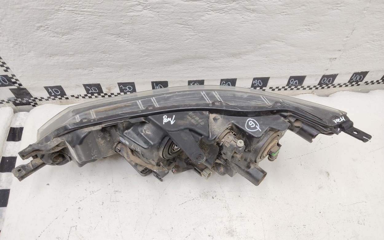 Фара передняя правая Nissan Qashqai 2 Restail галоген
