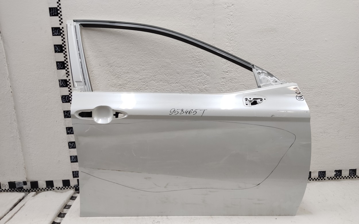 Дверь передняя правая Toyota Camry V70