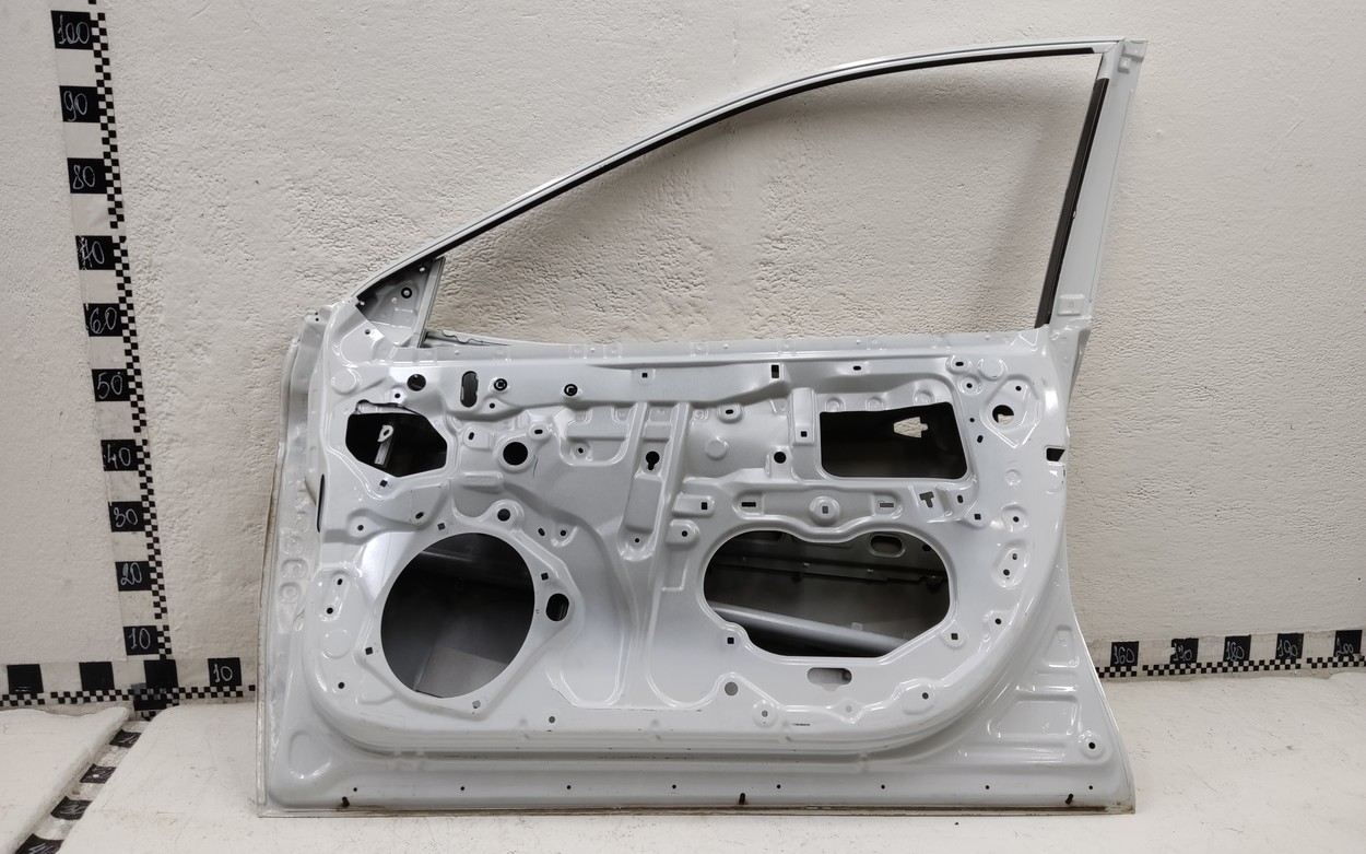 Дверь передняя правая Toyota Camry V70