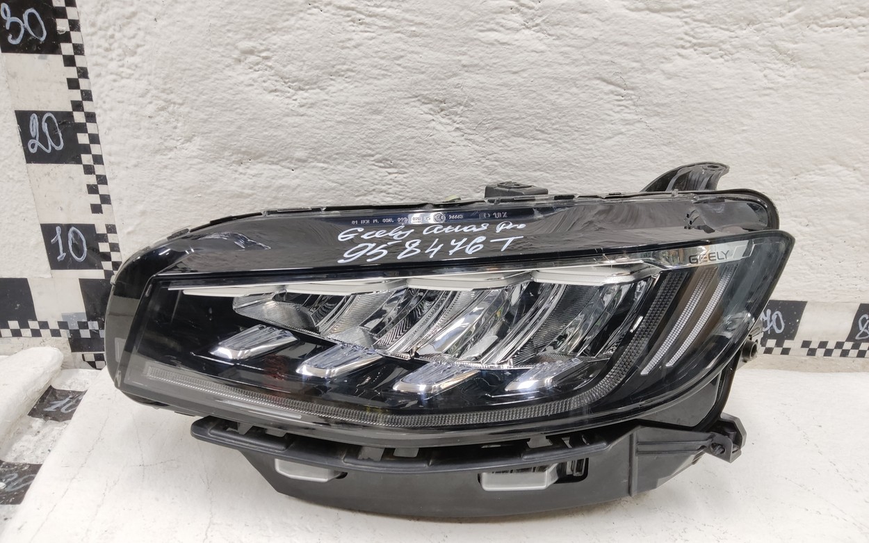 Фара передняя левая Geely Atlas Pro LED
