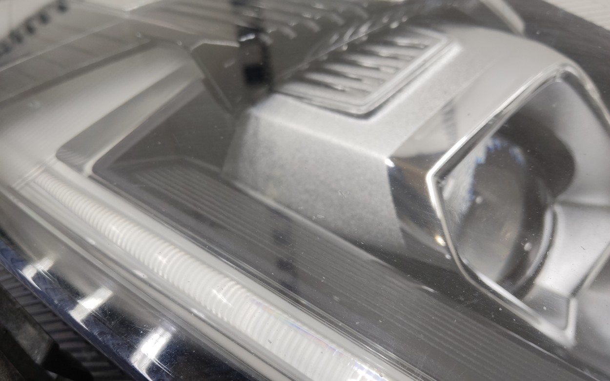 Фара передняя правая Haval F7 LED