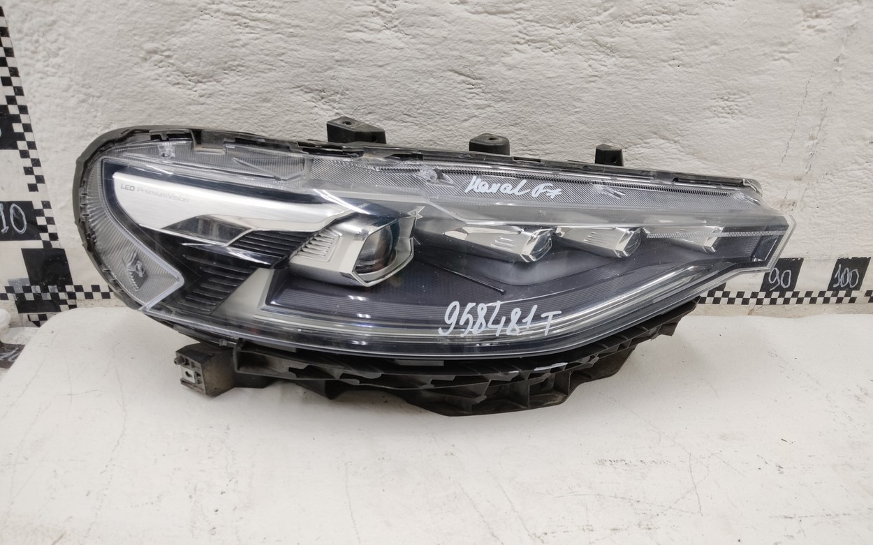 Фара передняя правая Haval F7 LED