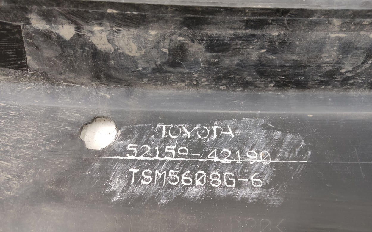 Бампер задний Toyota RAV4 CA40