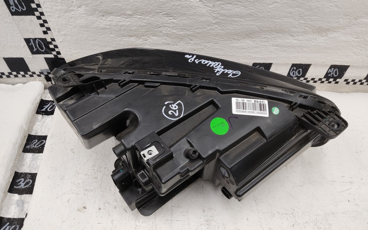 Фара передняя левая Belgee X70 LED 13 контактов