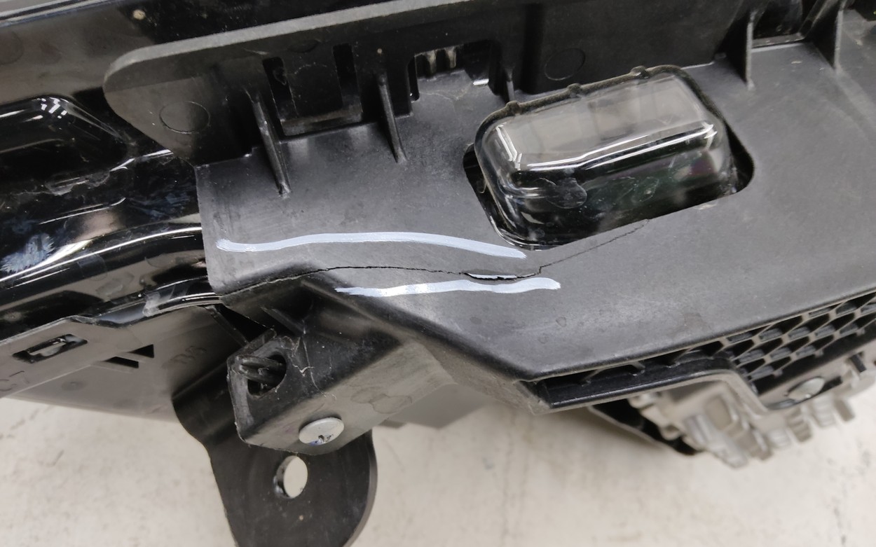 Фара передняя левая Belgee X70 LED 13 контактов