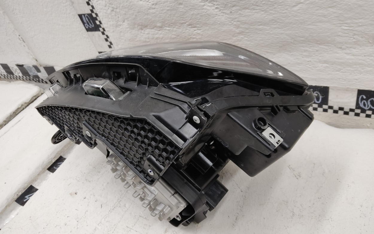 Фара передняя левая Belgee X70 LED 13 контактов