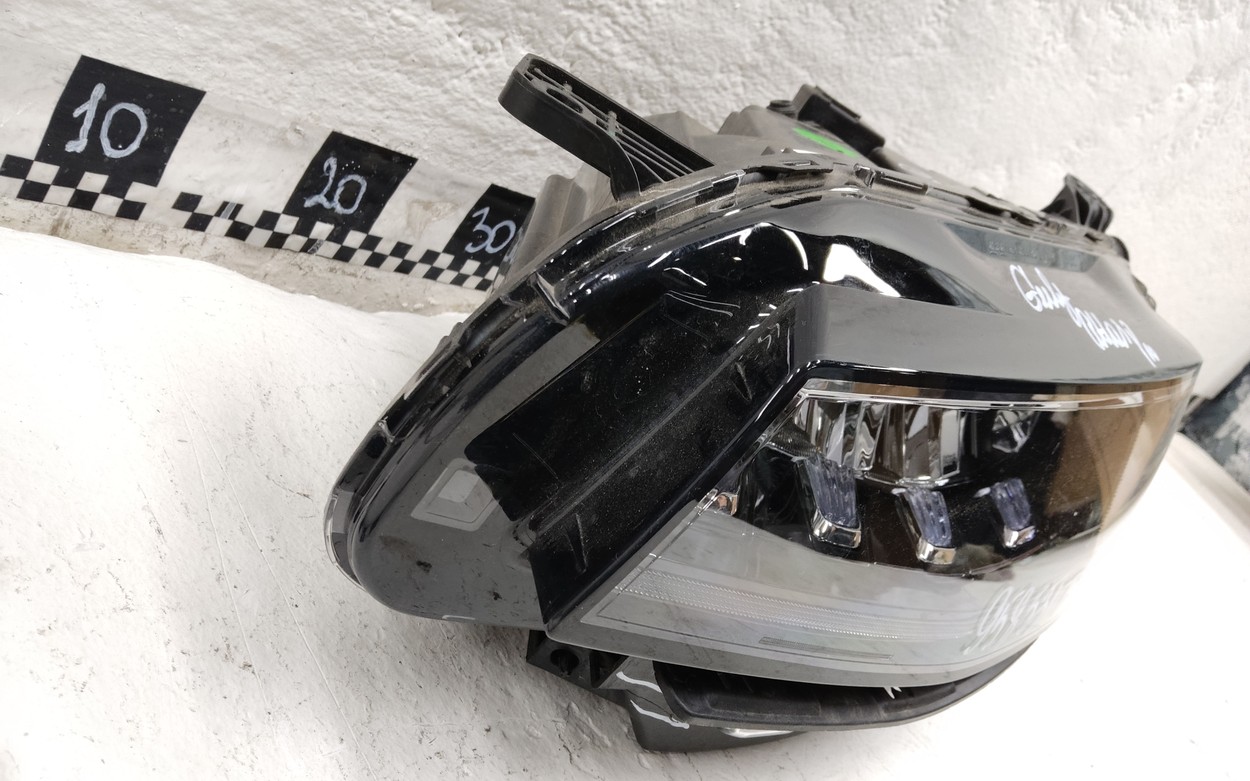 Фара передняя левая Belgee X70 LED 13 контактов