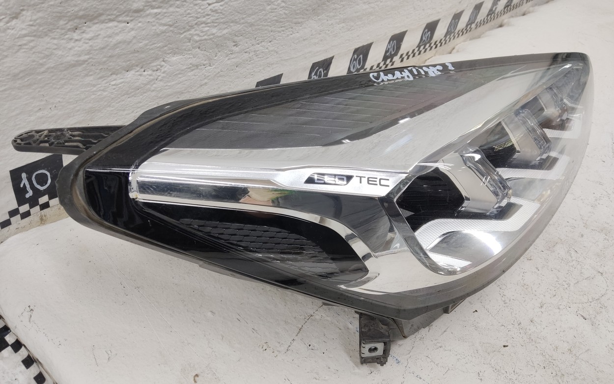 Фара передняя правая Chery Tiggo 8 LED