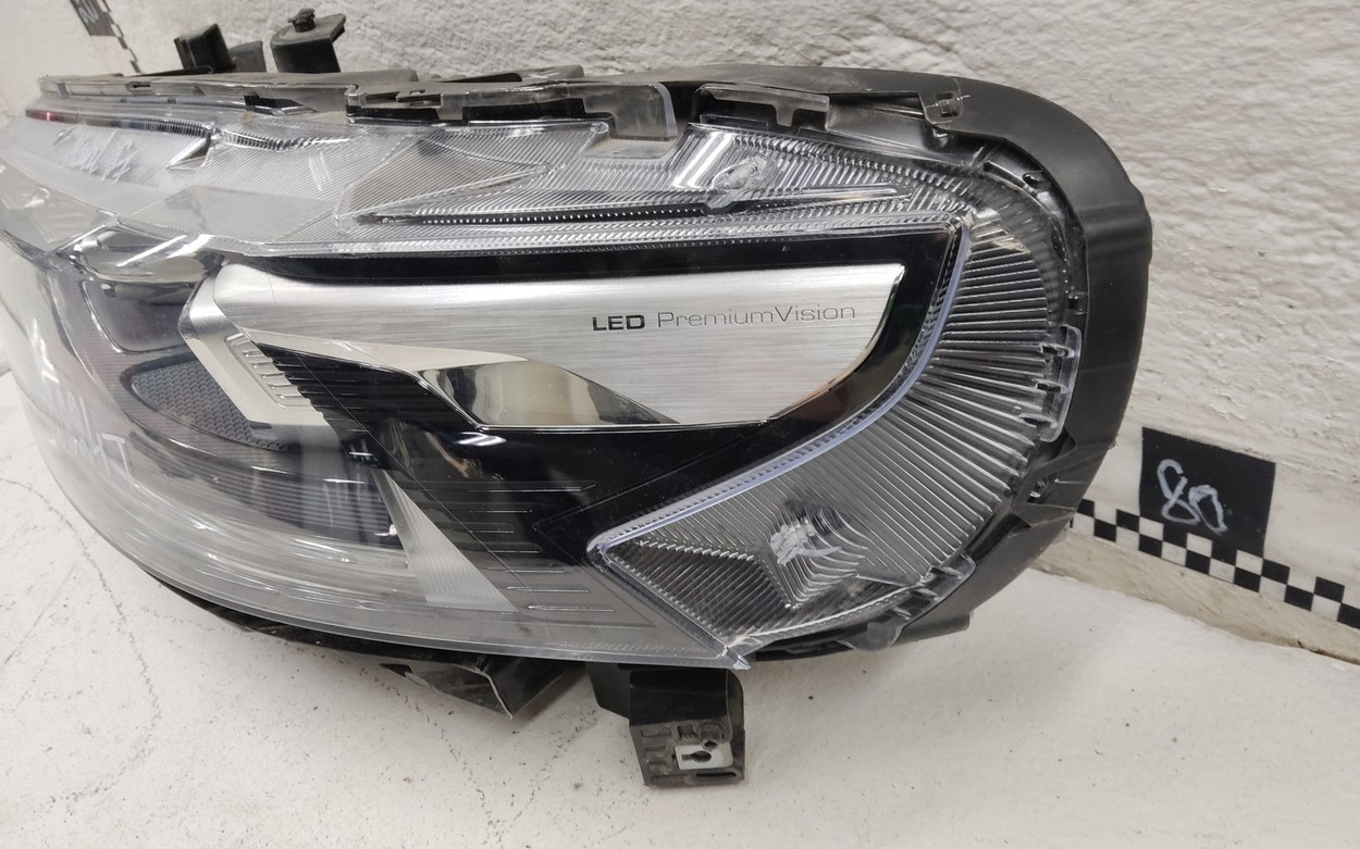 Фара передняя левая Haval F7 LED