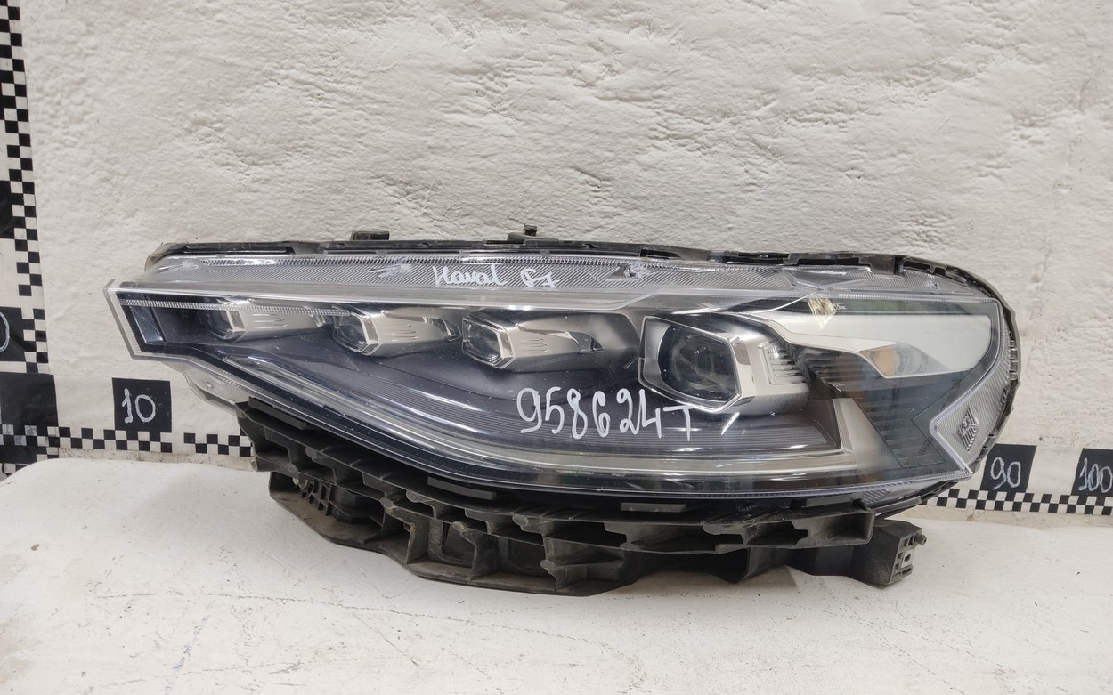 Фара передняя левая Haval F7 LED