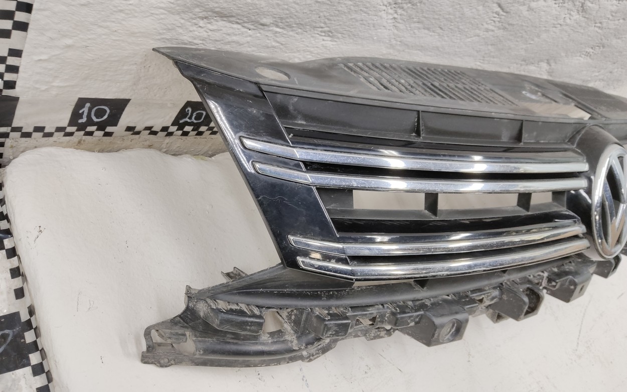 Решетка радиатора Volkswagen Tiguan 1 Restail