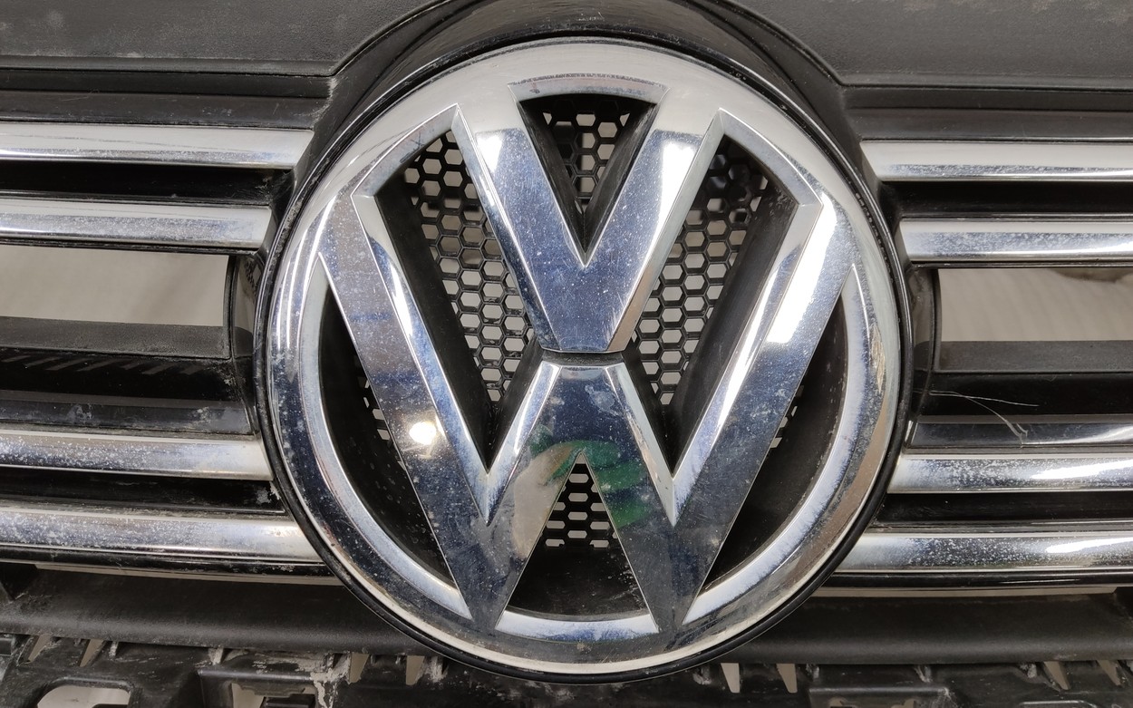 Решетка радиатора Volkswagen Tiguan 1 Restail