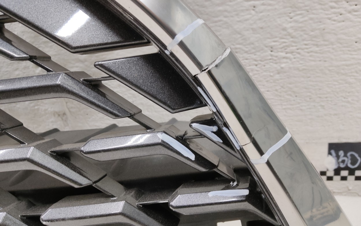 Решетка радиатора Lexus RX 4 Restail
