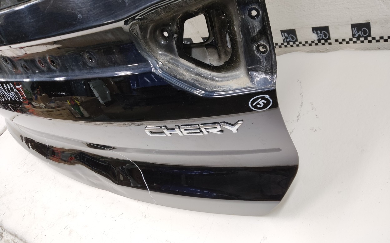 Крышка багажника Chery Tiggo 8