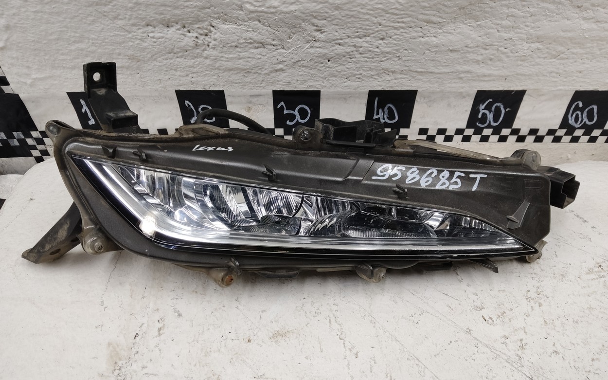 Фара ПТФ передняя правая Lexus RX 4 Restail LED