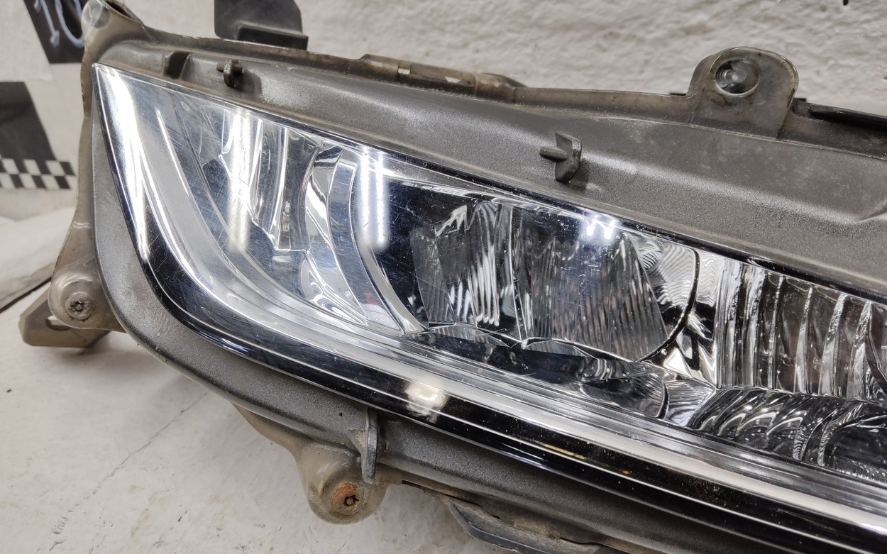 Фара ПТФ передняя правая Lexus RX 4 Restail LED